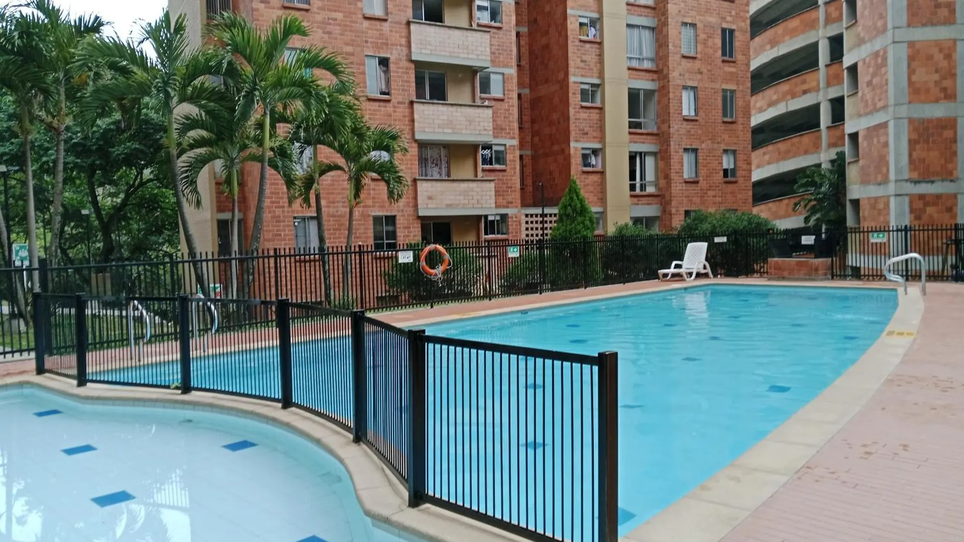 Urbanizacion Jardines Del Rodeo Daire Medellín Pansiyon